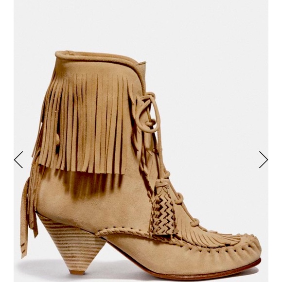 COACH 1941 SUE FRINGE BOOTIES IN LIGHT TAN SUEDE LACE UP FRONT SIZE 8